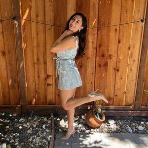 Meet your Posher, Hasti